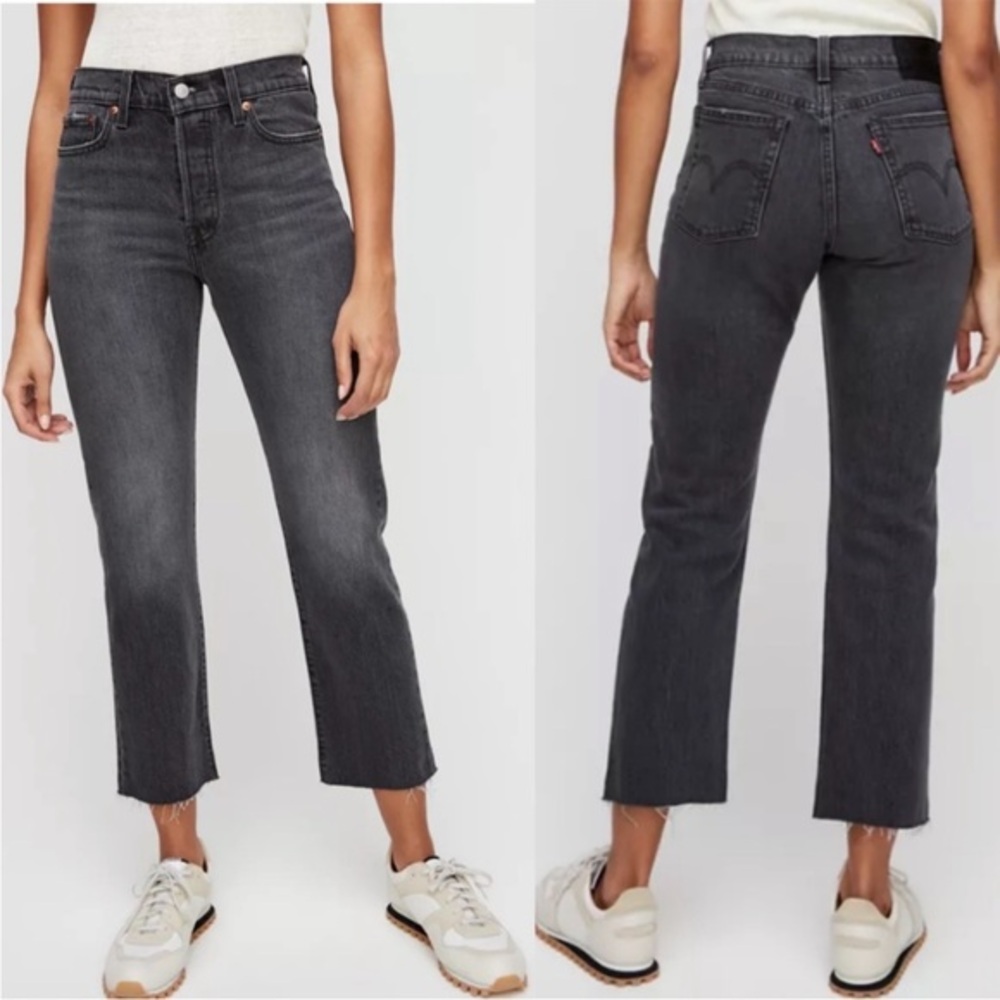 LEVI’S Size 27 Wedgie Straight Premium Jeans Button Fly Washed‎ Black Raw Hem